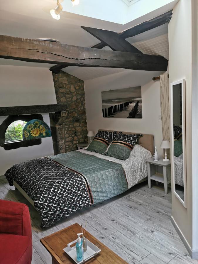La Chambre De La Pomerie Chiché Exteriör bild